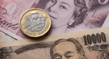 Pound under pressure as UK leadership change clouds market outlook