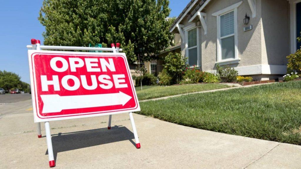 Homeowners face selling decision after housing market shift