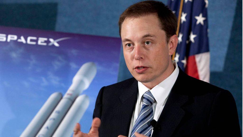 Billionaire investor shorting SpaceX says one possible fix won’t work