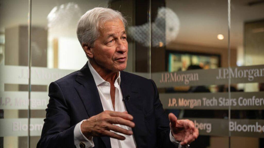 JPMorgan’s CEO sends a stern warning to corporate America